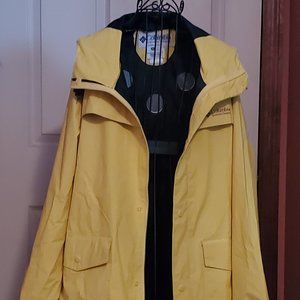 Men's Raincoat, jacket is size LG, coat is yellow